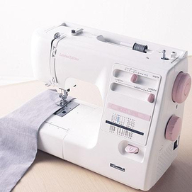 Kenmore®/MD Limited Edition 17-stitch Sewing Machine - Sears Canada